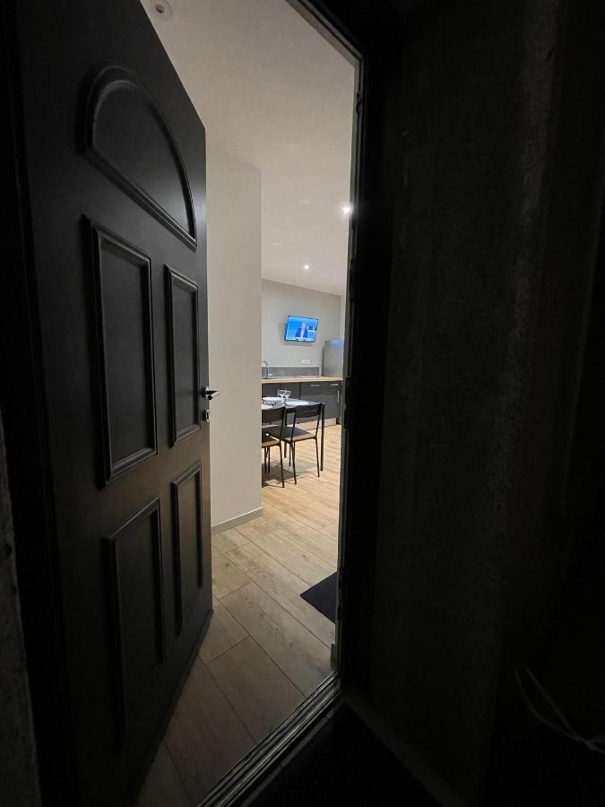 La P'Tite Maison - Rdc Вир Экстерьер фото